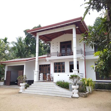The Breeze Pinnawala ภายนอก รูปภาพ