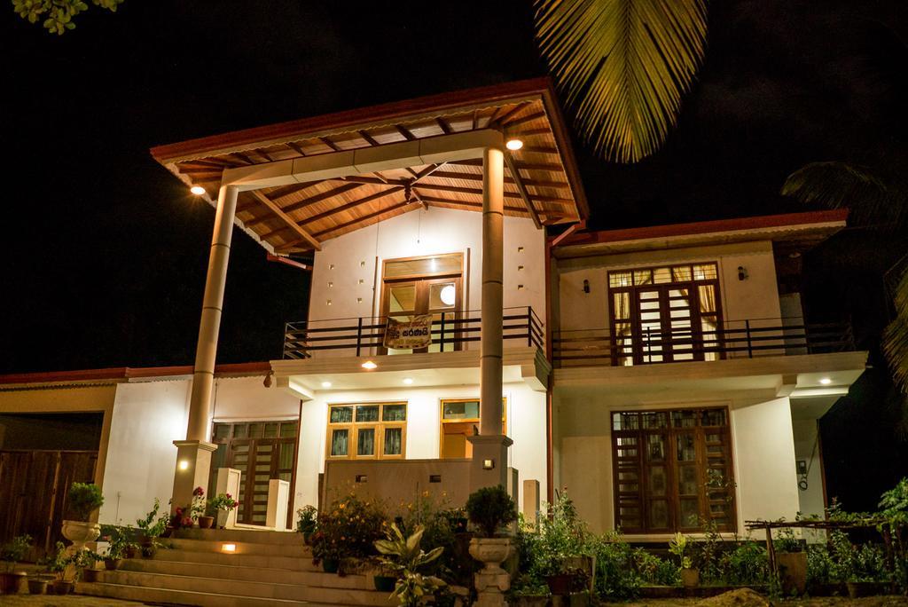 The Breeze Pinnawala ภายนอก รูปภาพ